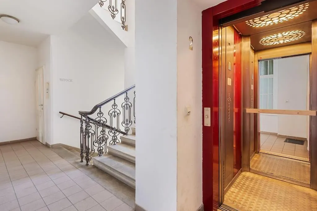 Luxury Vintage Vibe Apartment Vienna 0*,  Austria
