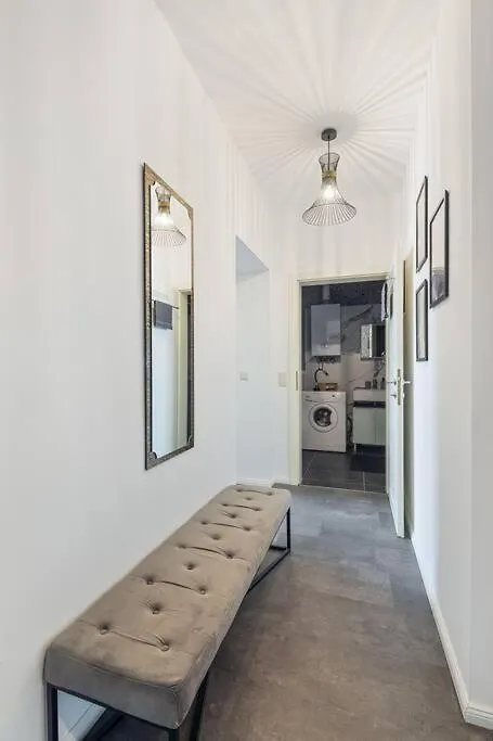 Luxury Vintage Vibe Apartment Vienna