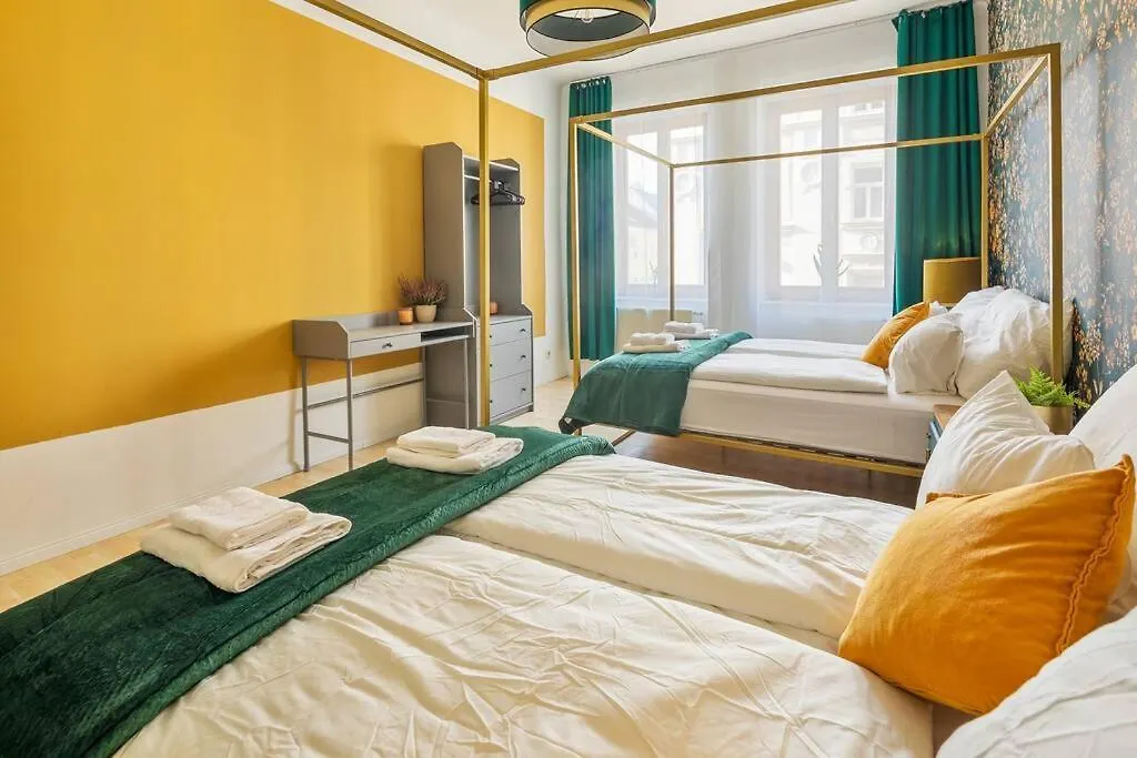 Luxury Vintage Vibe Apartment Vienna Austria