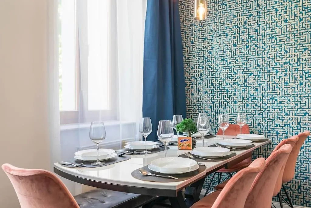 Luxury Vintage Vibe Apartment Vienna