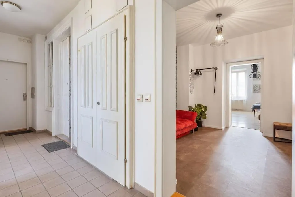 Luxury Vintage Vibe Apartment Vienna