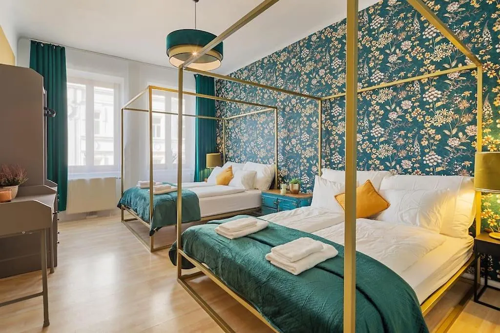 Luxury Vintage Vibe Apartment Vienna